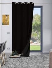 rideau galena noir sur fenêtre spécial thermique pour protéger du froid