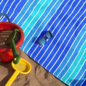 Serviette de plage double Rayée bleue sur la plage
