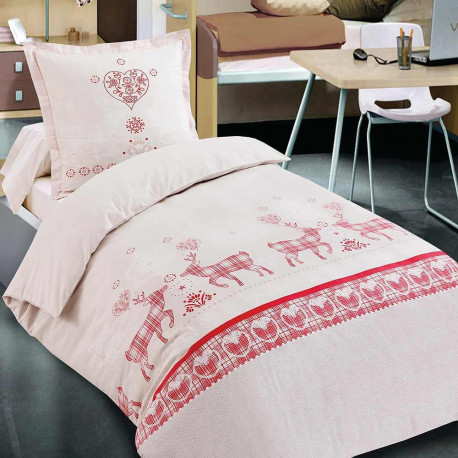 Housse de couette Vanoise rouge 140x200 dans une chambre